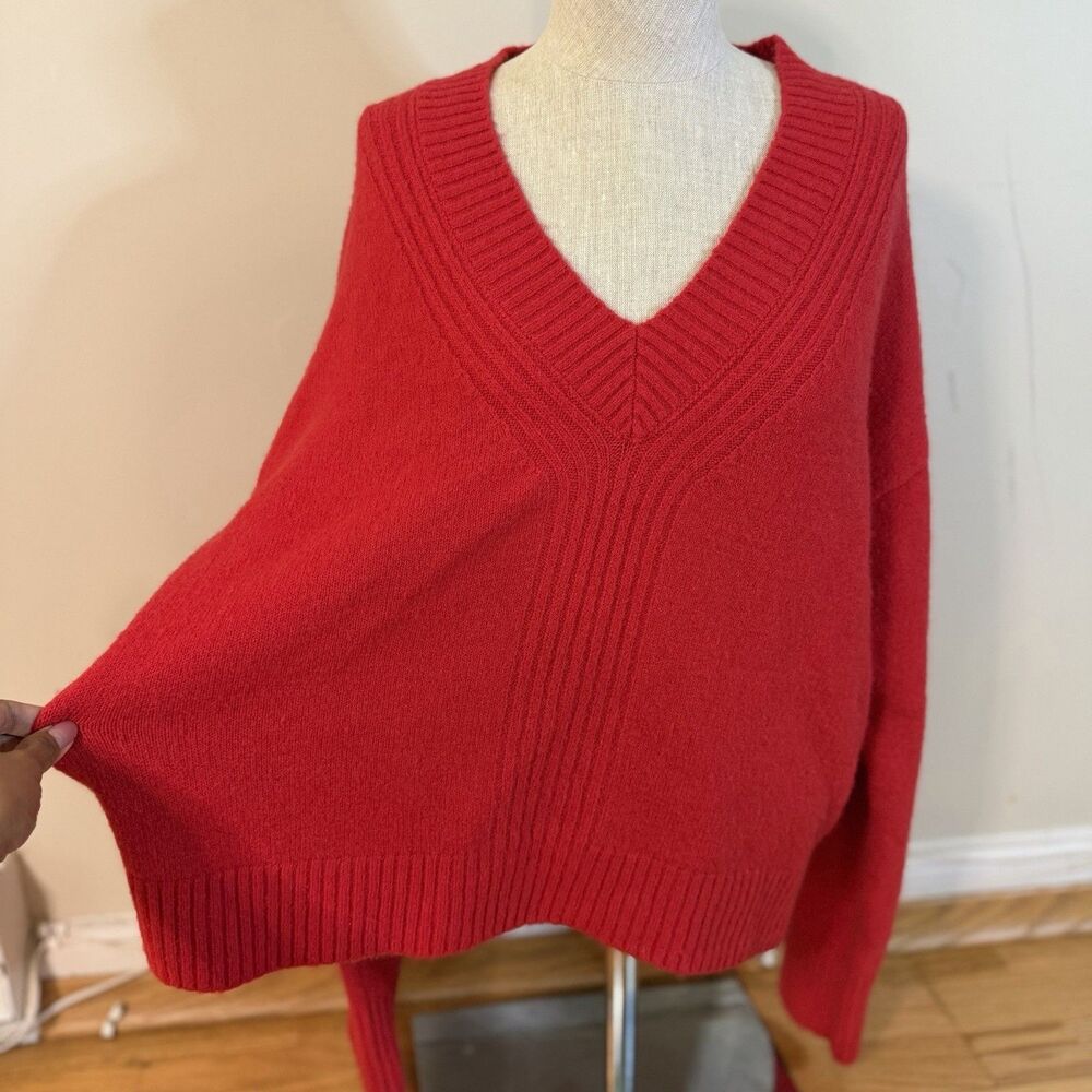 J.Crew $118 Relaxed V-neck sweater in Supersoft yarn Bold Red S Holiday Preppy